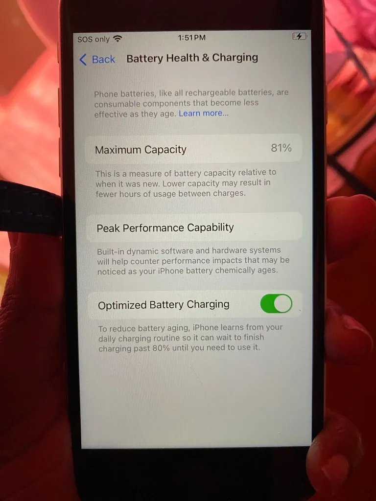 iPhone SE 64GB image indicator(2)