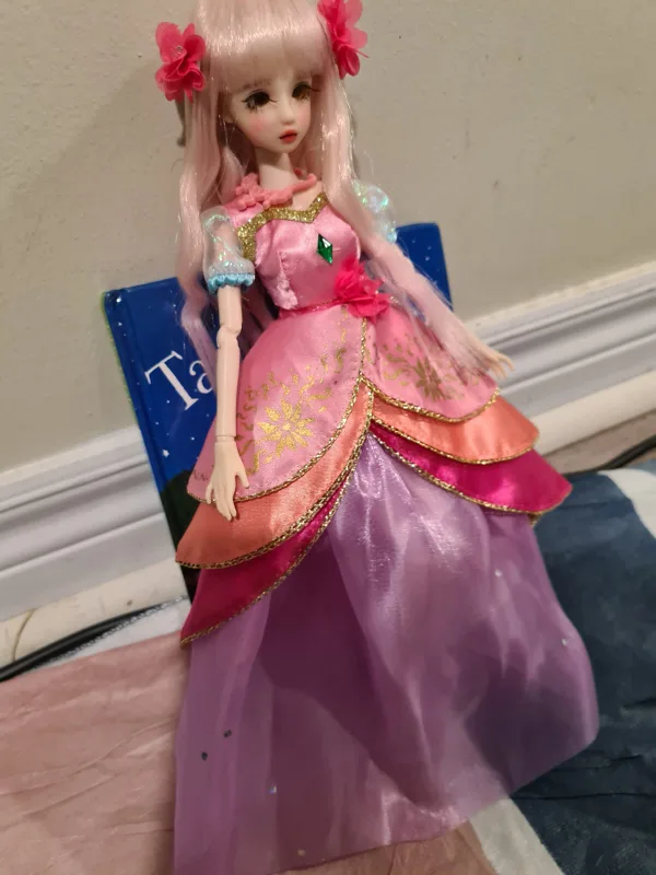 BUBBLEGUM PRINCESS BJD DOLL 1/6 - PINK HAIR AND GOLDEN EYES image indicator(6)