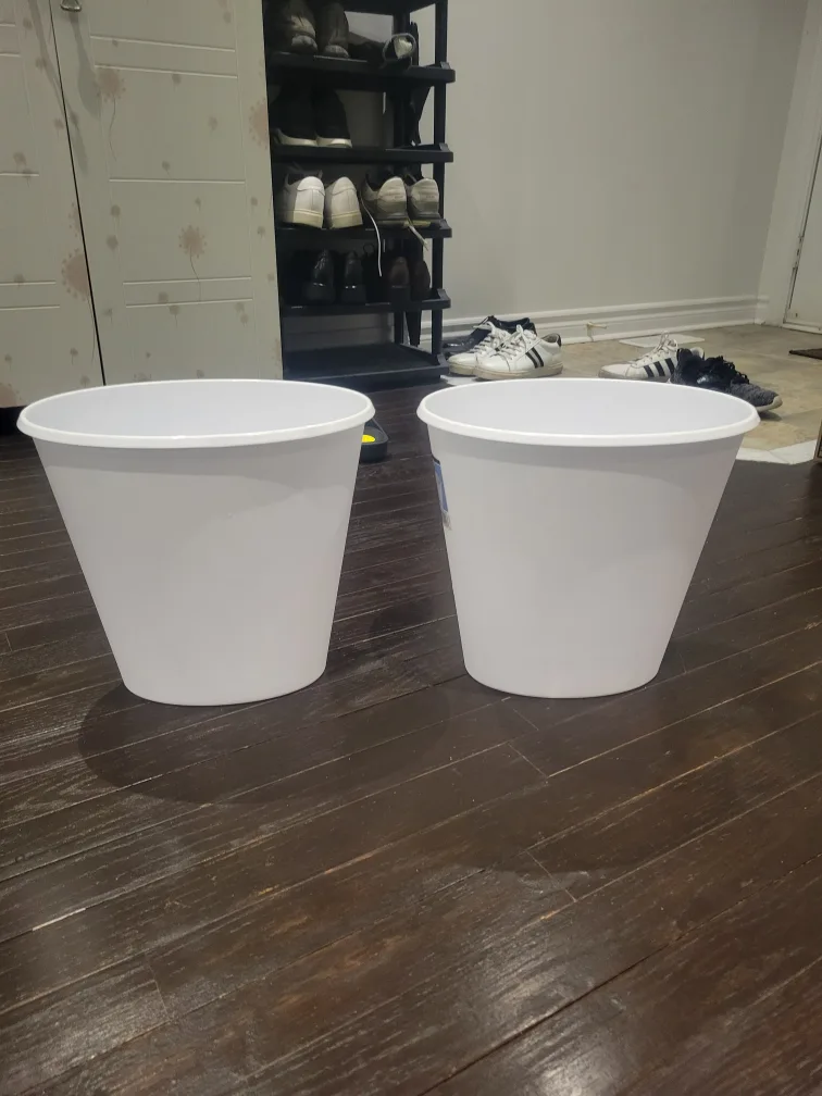 four new 9.5L garbage bin. image indicator(3)