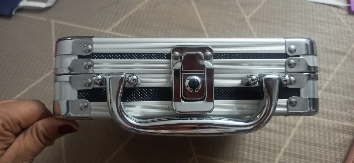 Beltronic Aluminum Carrying Case image indicator(5)