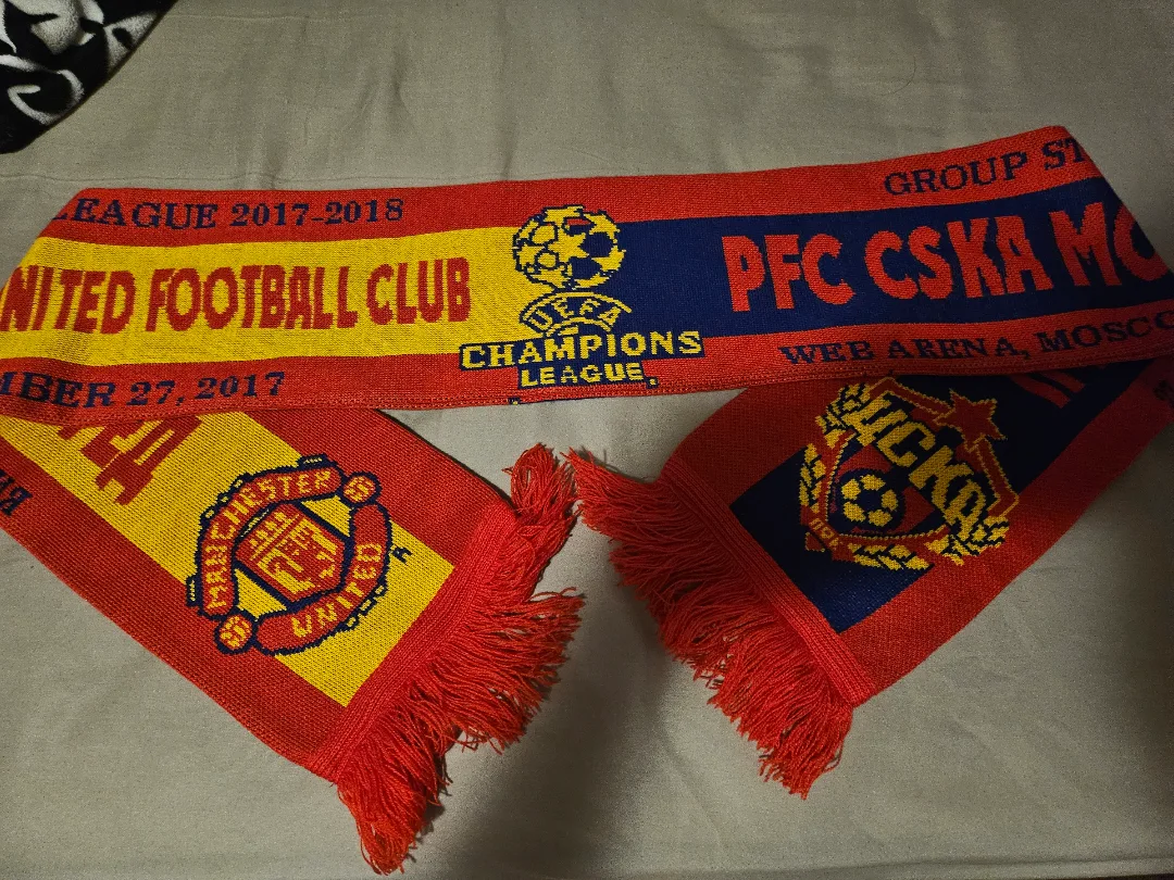 Manchester United CSKA Moscow scarf image indicator(3)