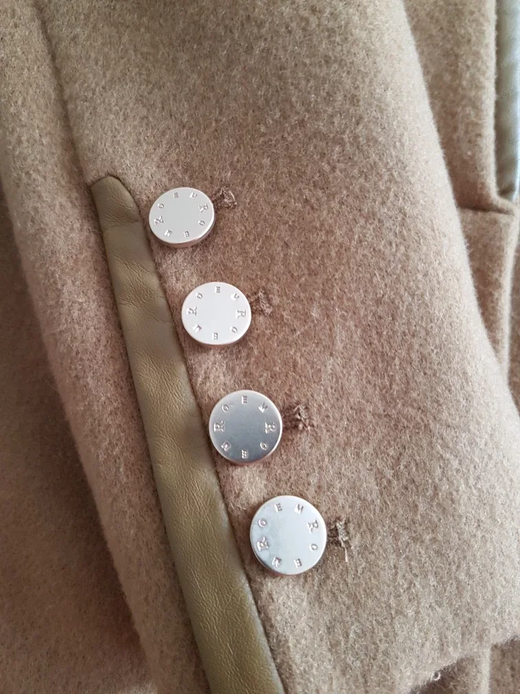 Romantic Purple Room Camel Wool Coat image indicator(4)