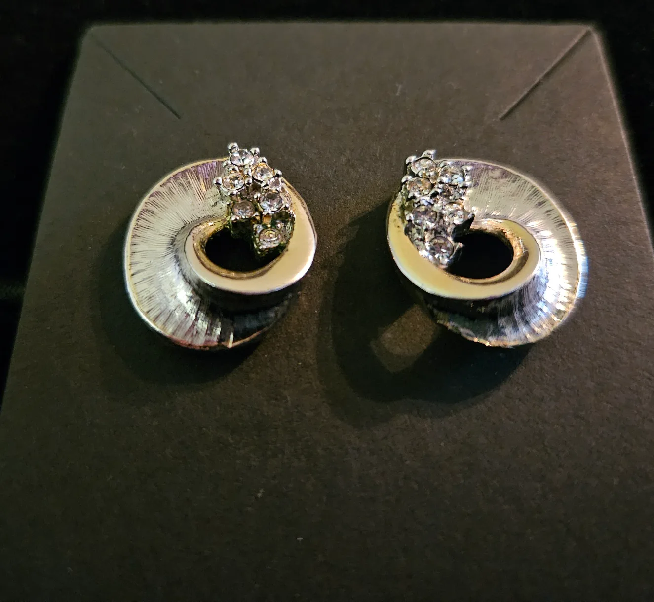 Stunning Vintage Gold and Silver Tone Rhinestone Earrings image indicator(6)