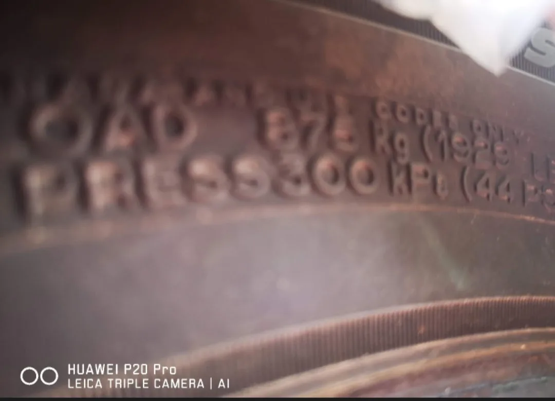 Winter Tires Michelin  Used 255/65R16 tires image indicator(2)