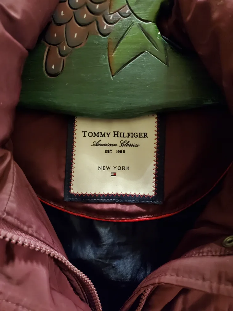 Tommy Hilfiger Women's Burgundy Puffer Jacket with Faux Fur Hood image indicator(2)