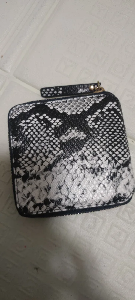 Snakeskin Pattern Zip Around Wallet image indicator(2)