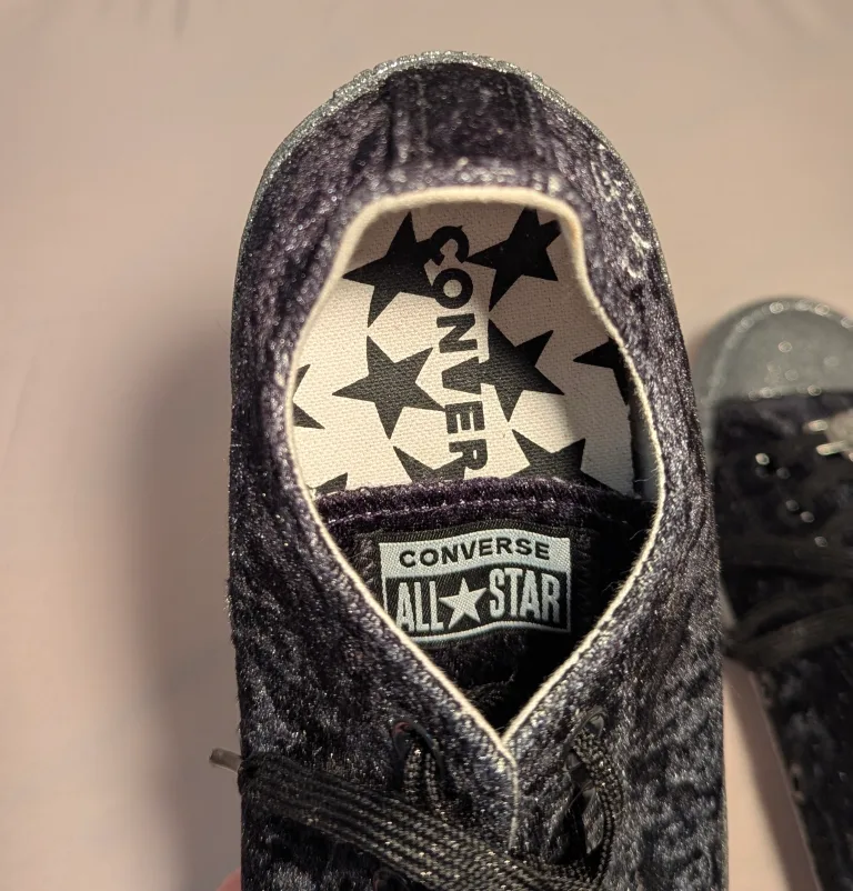 Limited Edition Converse x Miley Cyrus Shoes image indicator(3)