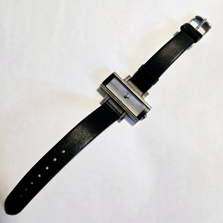 Guess Watch image indicator(10)