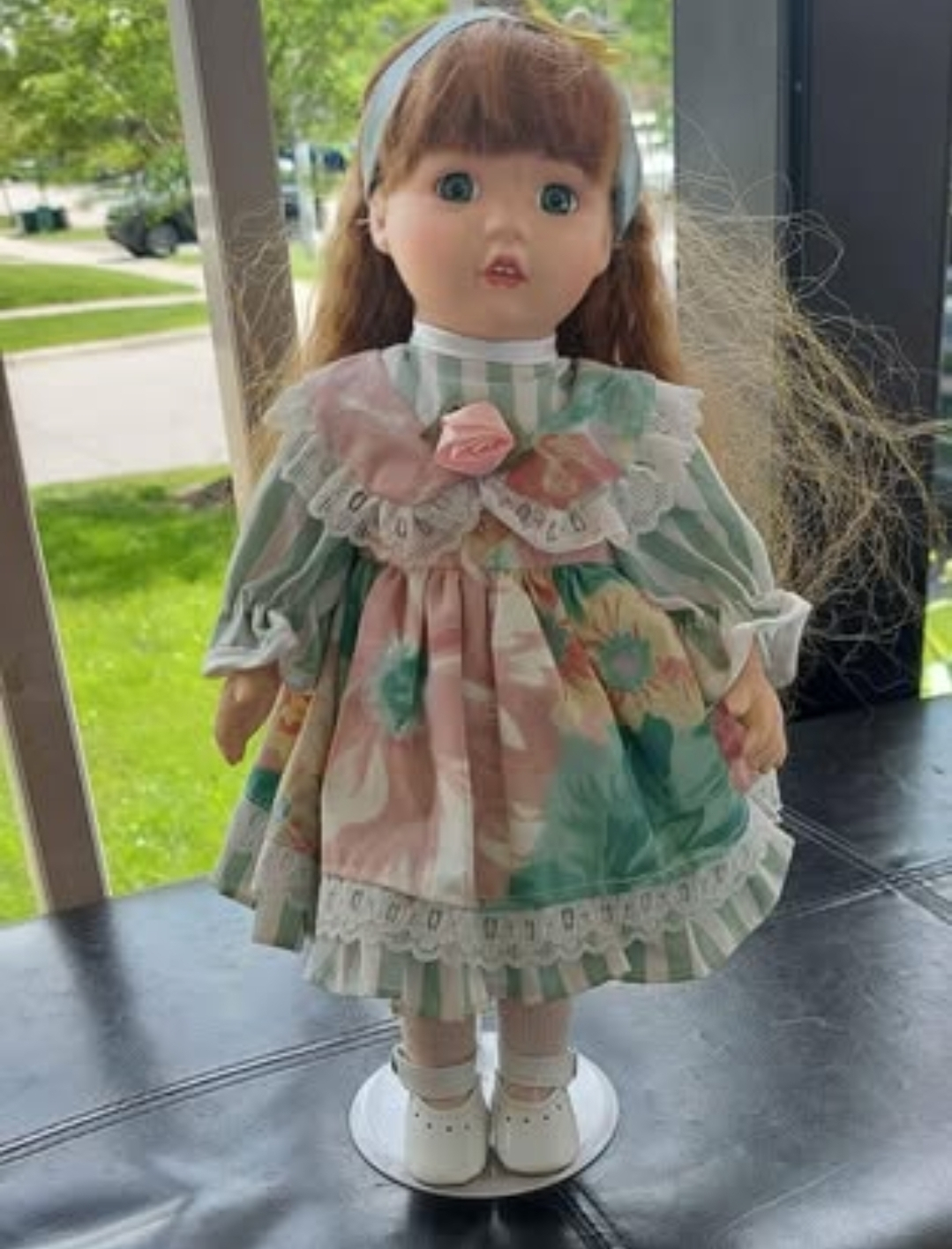 Collectible Porcelain Dolls - photo 2