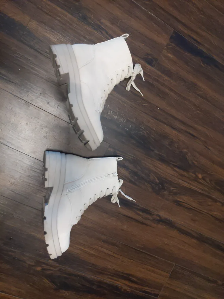 Cream Combat Moto Boots image indicator(2)