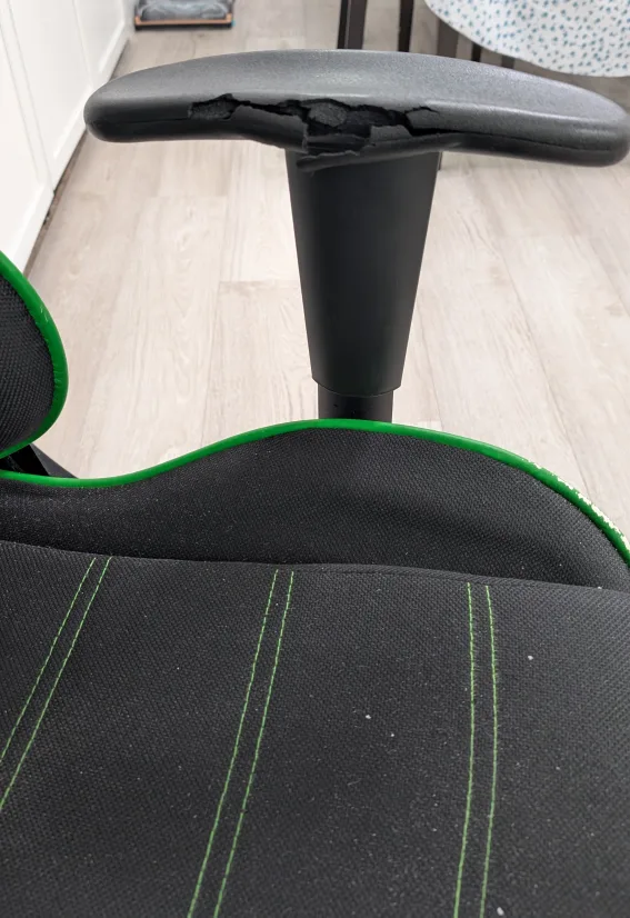 Lamdrup Gaming Chair image indicator(3)