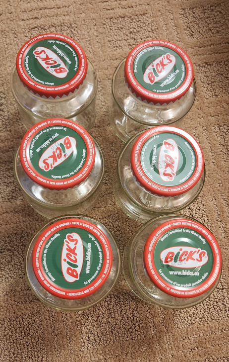 Lot of six short jars