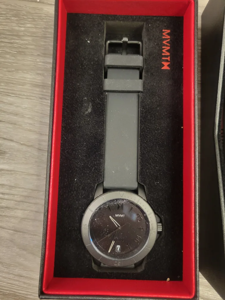 Brand new MVMT Denali sports watch - men's watch image indicator(2)