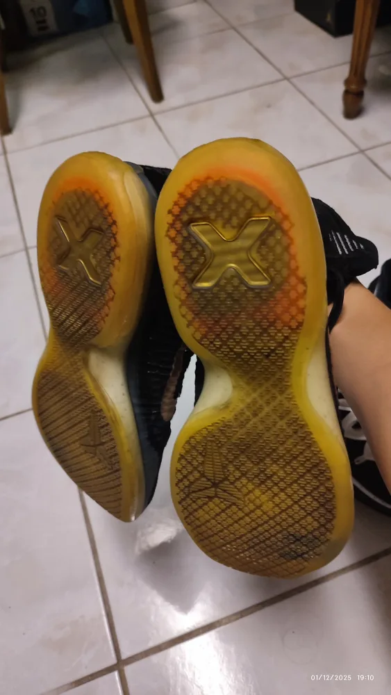 Nike Kobe 10 Elite 'Rose Gold' image indicator(5)