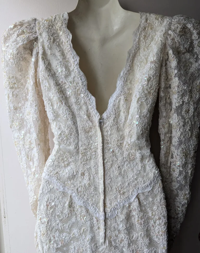 Vintage Beaded Lace Wedding Dress image indicator(5)