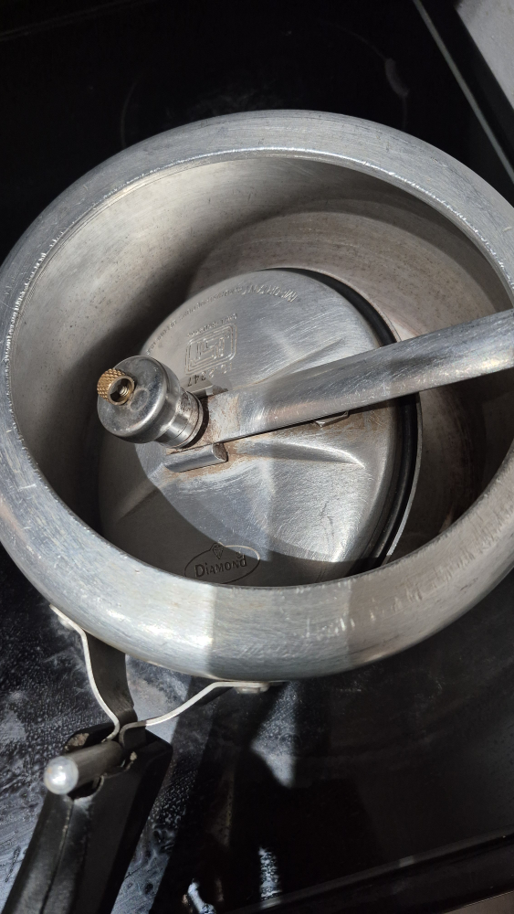 Diamond Pressure Cooker - photo 2