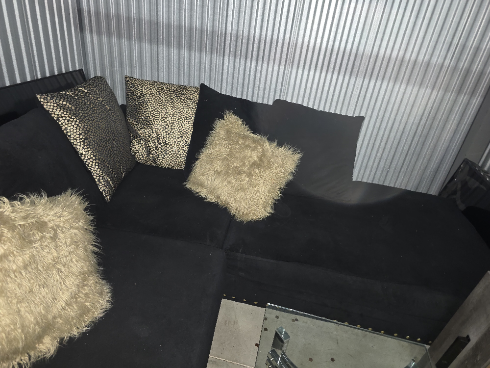 Black Sectional Sofa - photo 2