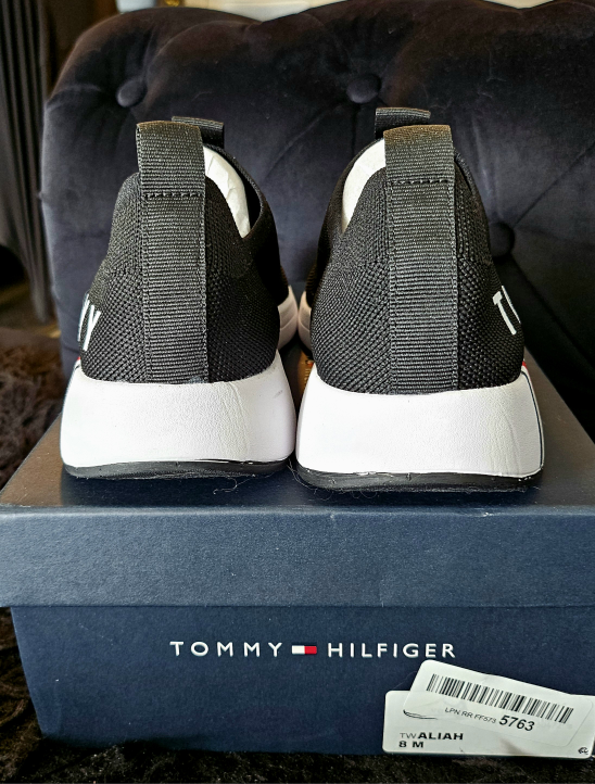 Tommy Hilfiger Women's Black Knit Slip-On Sneakers - Size 8M - photo 5