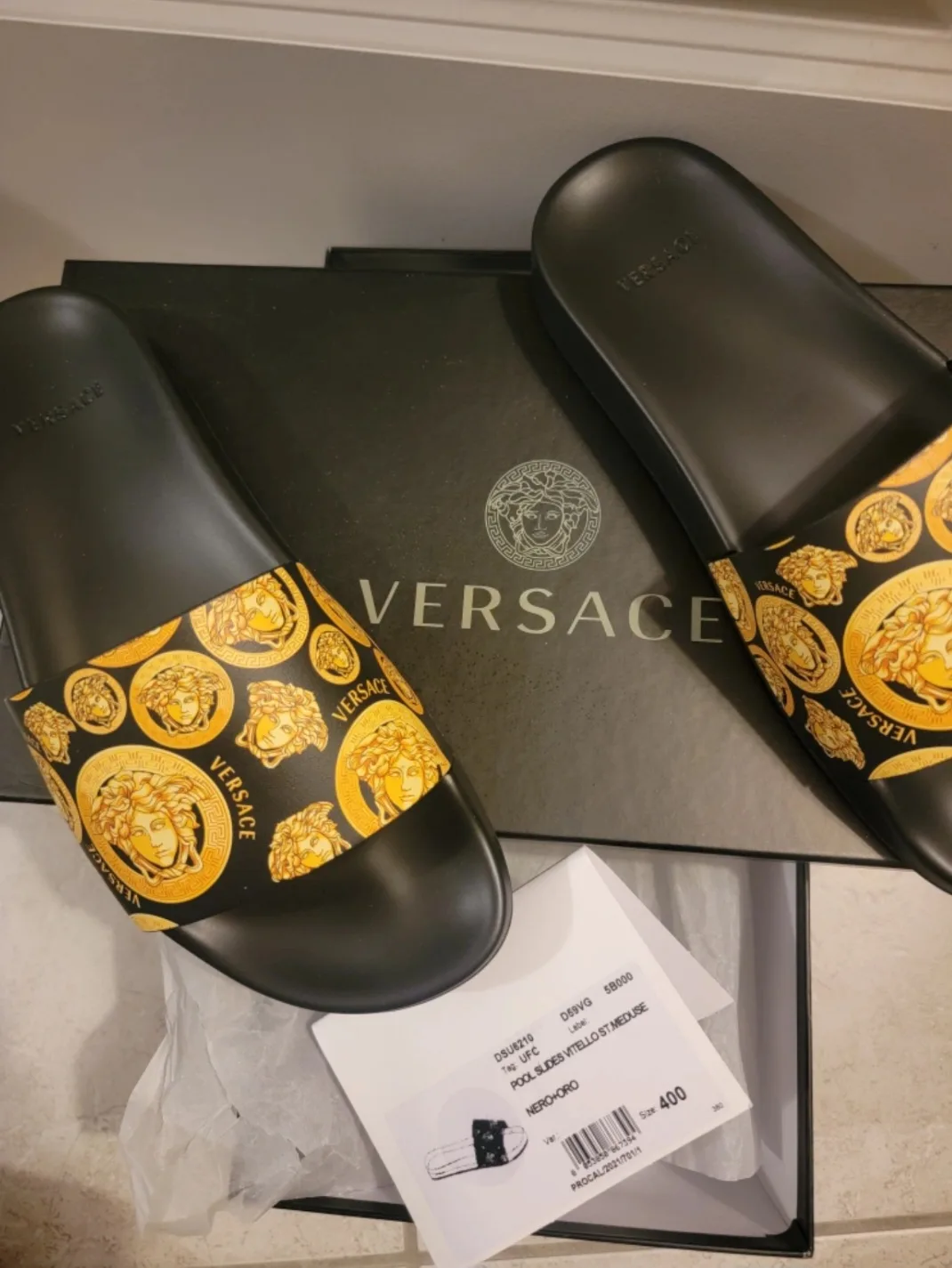 Versace Medusa Coin Pool Slides *NWB* image indicator(6)