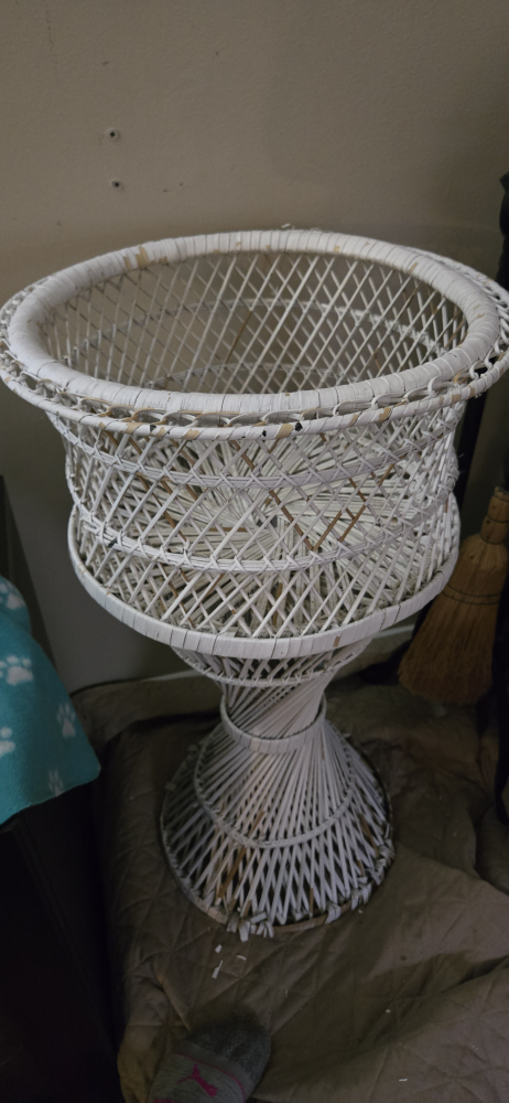 Vintage White Wicker Plant Stand - photo 3