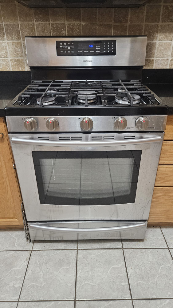 Samsung Freestanding Gas Range