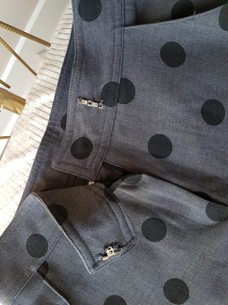 Grey polka dot pants image indicator(3)