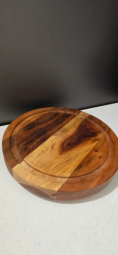 Wooden pastry board with glass dome image indicator(3)