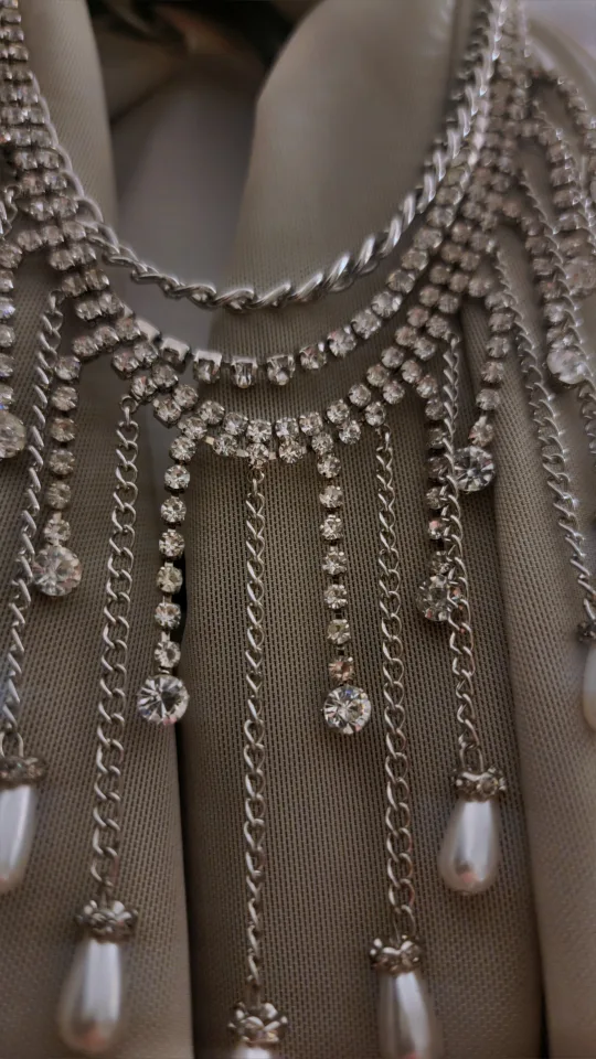 Stunning Crystal and Pearl Statement Necklace image indicator(2)