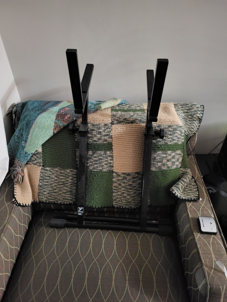 Yorkville adjustable height Amp Stand