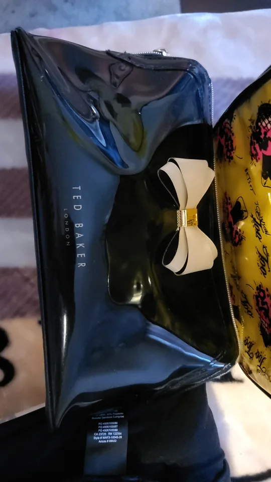 Ted Baker London Black Patent Cosmetic Bag image indicator(3)