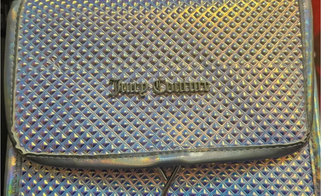 Juicy Couture Hanging Travel Makeup Organiser image indicator(2)