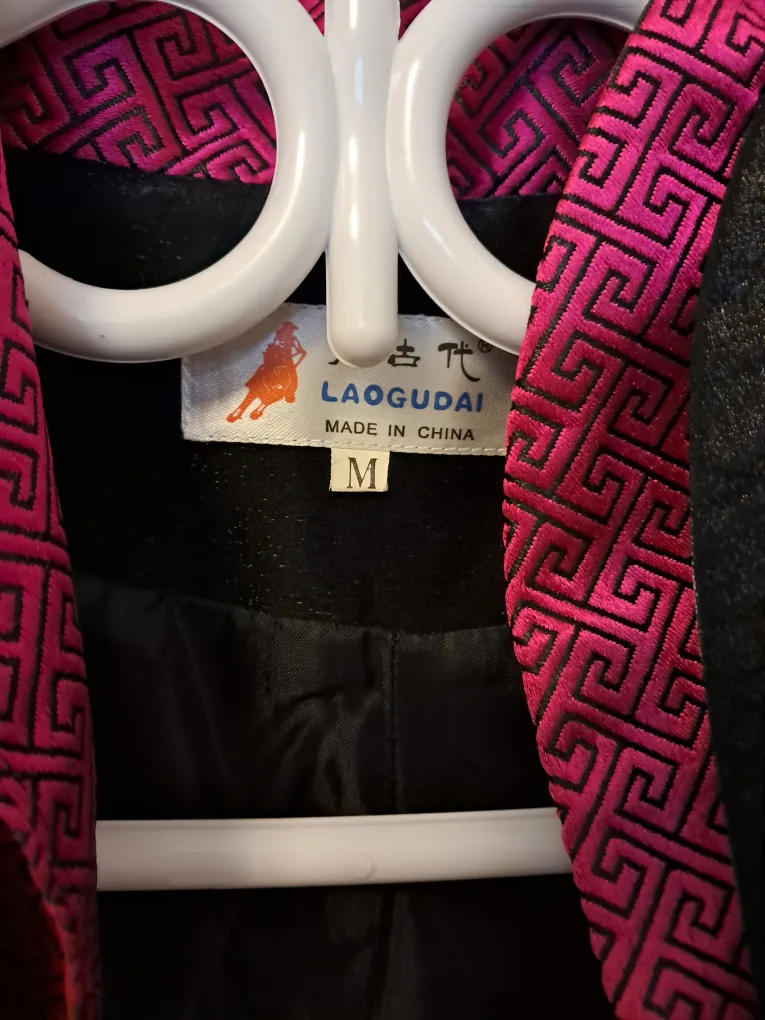 Elegant Black embroidered silk  jacket, size M image indicator(8)