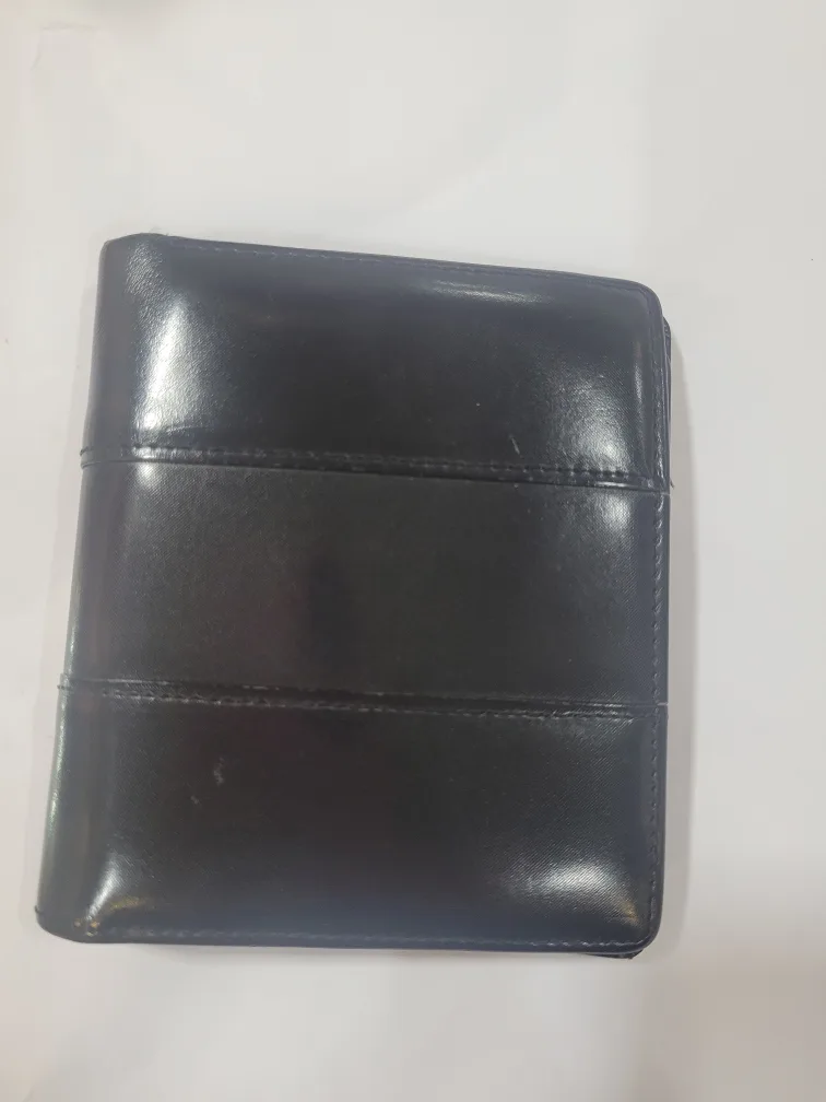 Vintage Vince Camuto Leather Wallet image indicator(3)