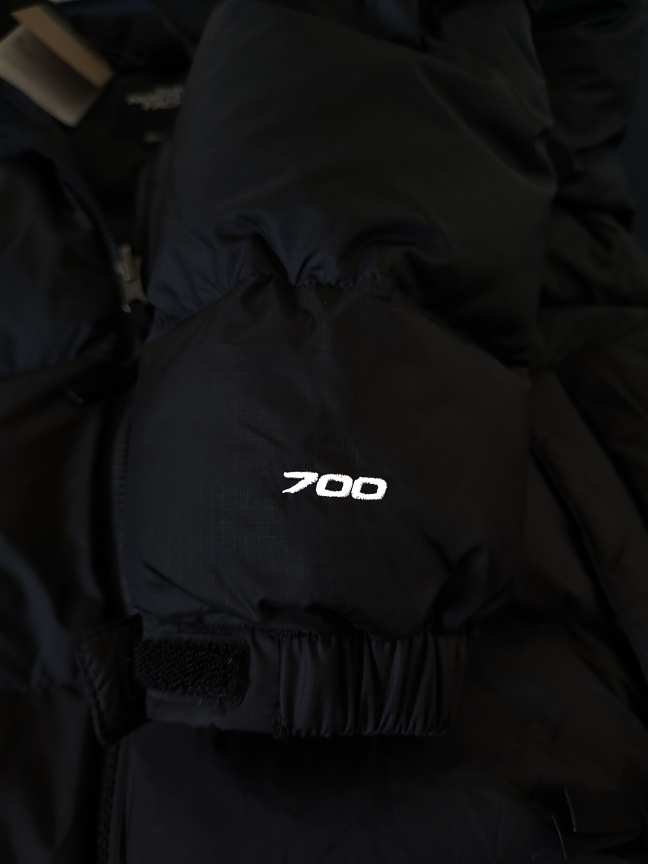 The North Face 700 Fill Power Black Puffer Jacket - photo 3