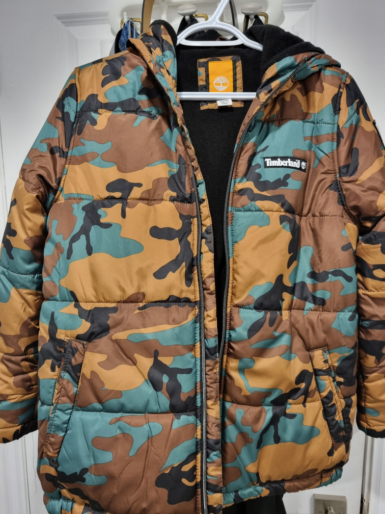 Timberland Youth Camo Puffer Jacket Size L/G (14/16)