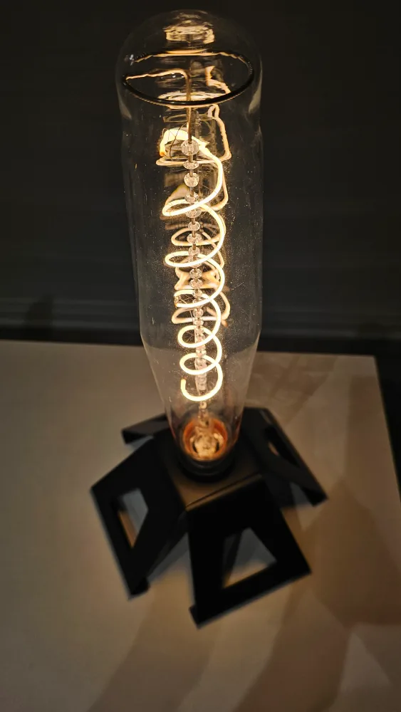 Unique Spiral LED Table Lamp with Black Metal Base image indicator(3)