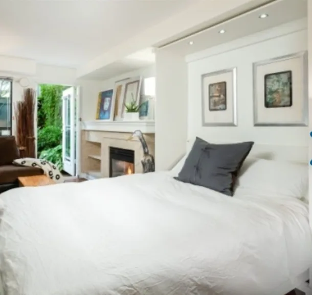 Queen Murphy Bed Deluxe - Vertical image indicator(4)