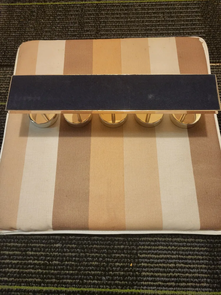 Golden Candle Stand image indicator(4)