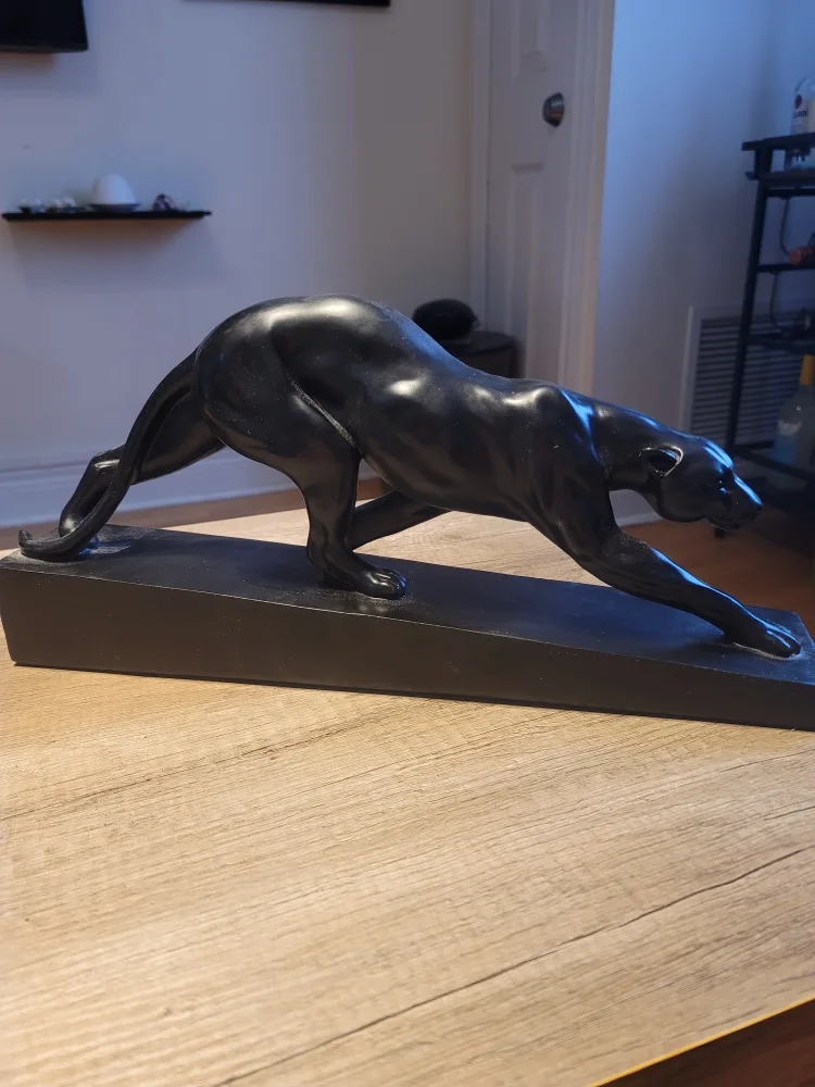 Black Panther Sculpture Figurine image indicator(4)