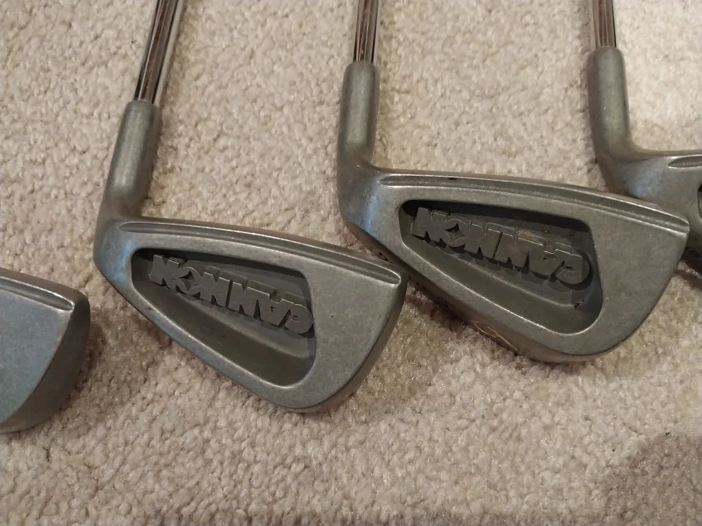 Pre-owned Golf Club Set - Includes Driver and Irons image indicator(2)