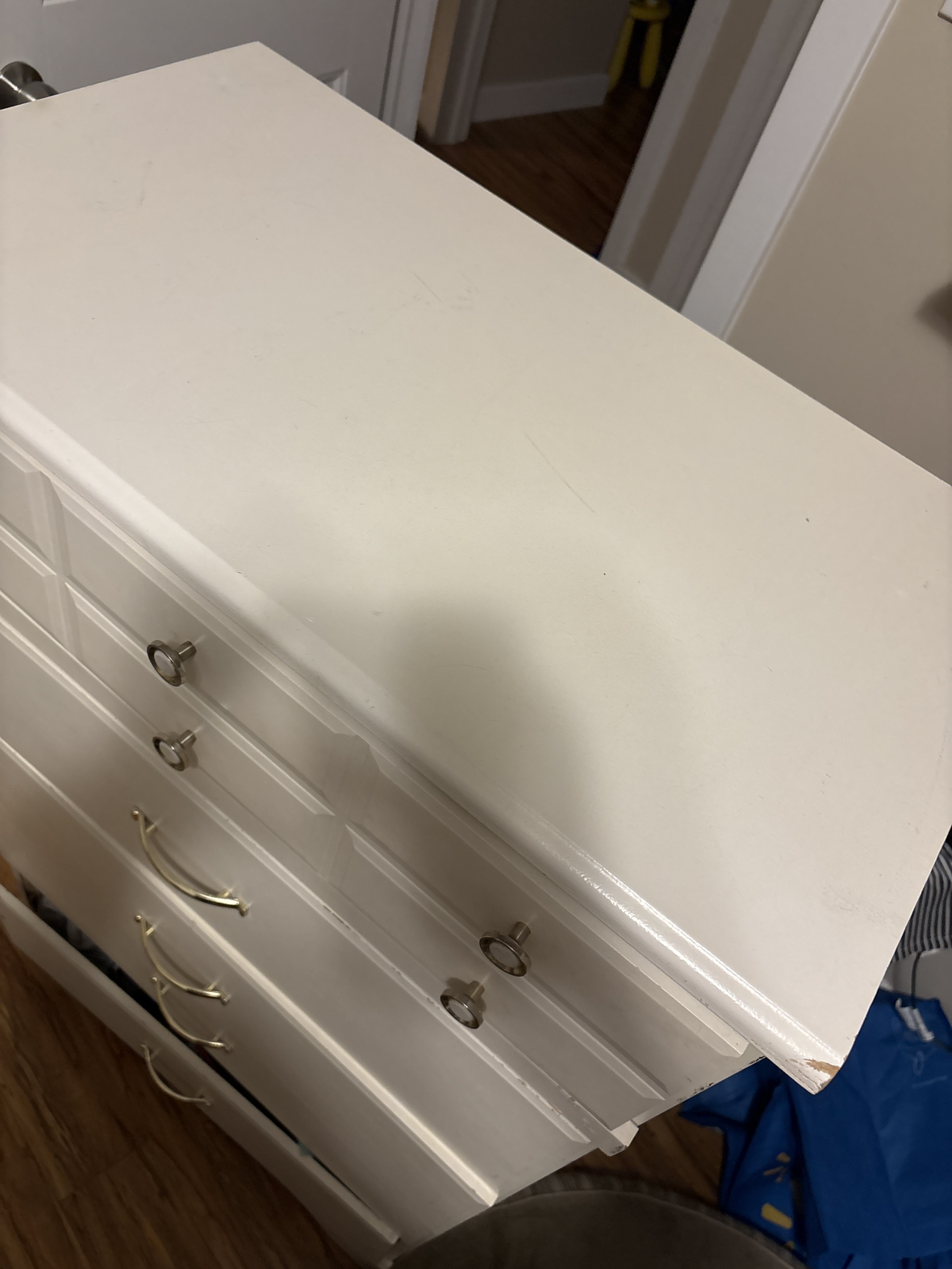 White dresser - photo 2