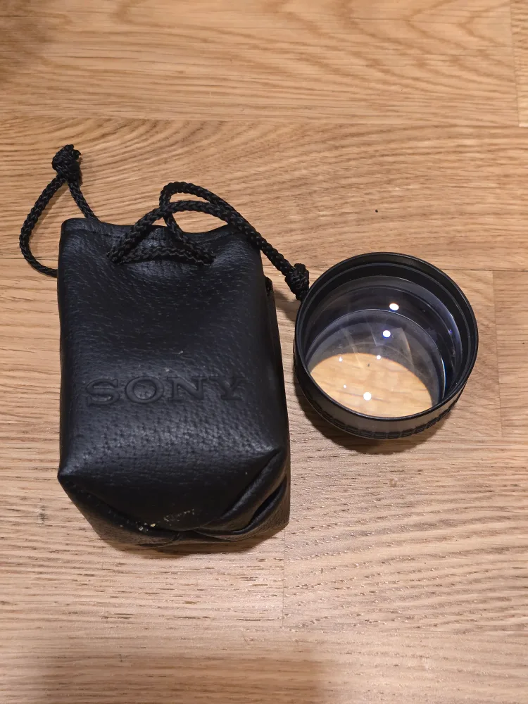 Sony Tele Conversion Lens VCL-R2037 x2.0 thumbnail
