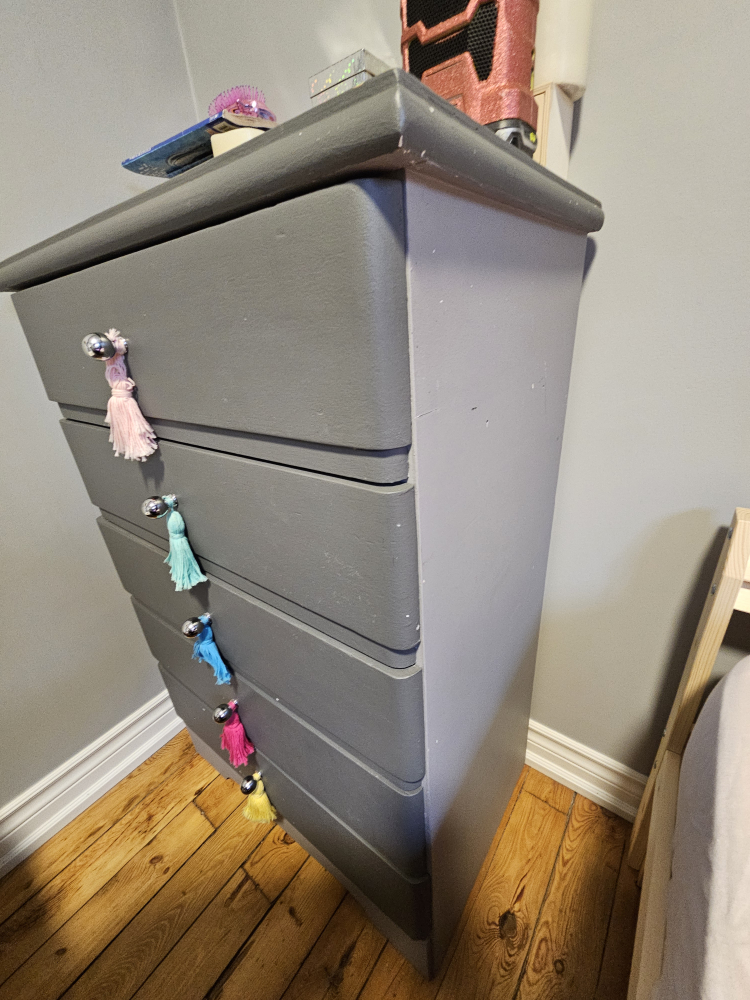 Five-Drawer Dresser with Colorful Tassels - photo 3