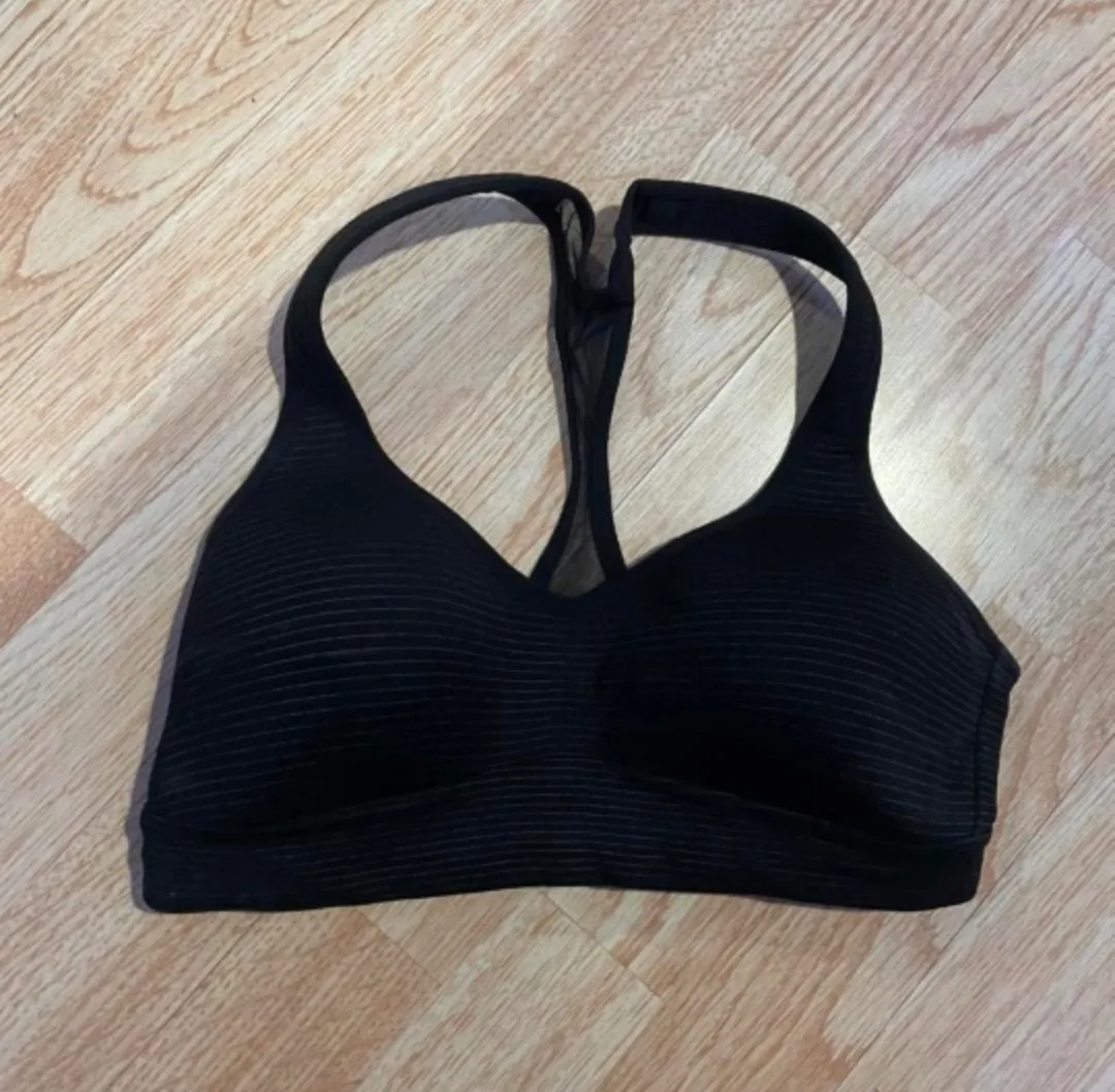 Lululemon Speed Up Bra - Black/Gold Stripe -Size 8 C/D Cup image indicator(4)