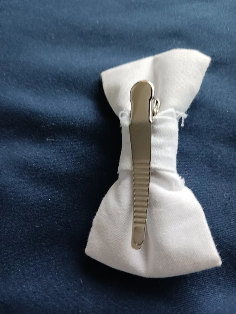 👔 ready to wear White Bow with Tie Clip image indicator(2)