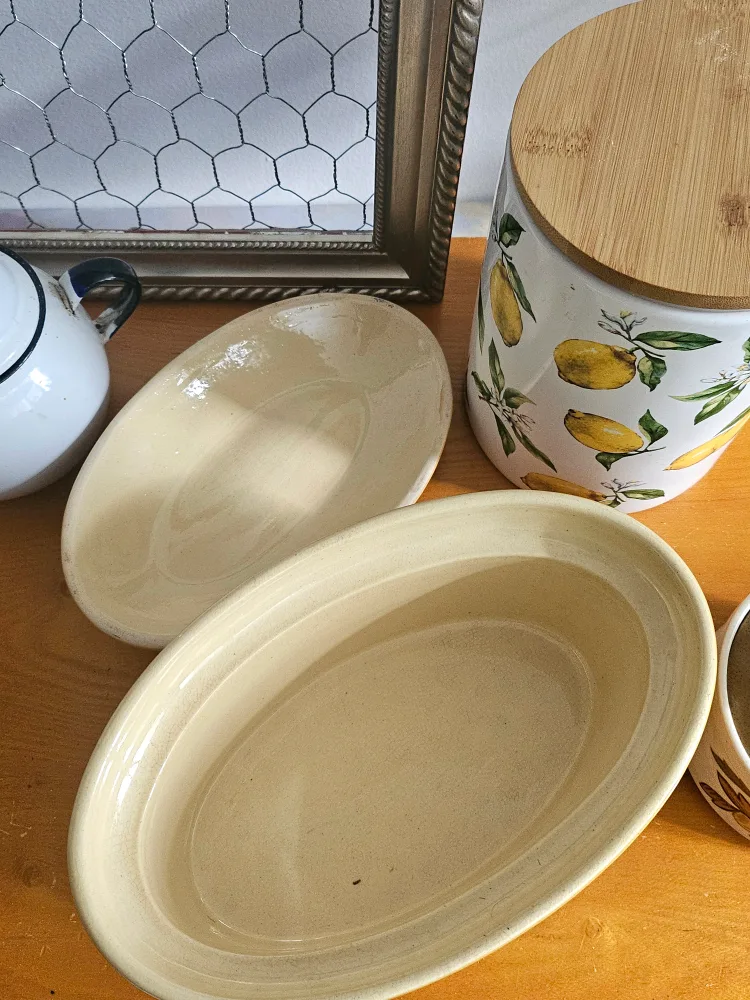 small vintage French casserole dish 1960s image indicator(2)