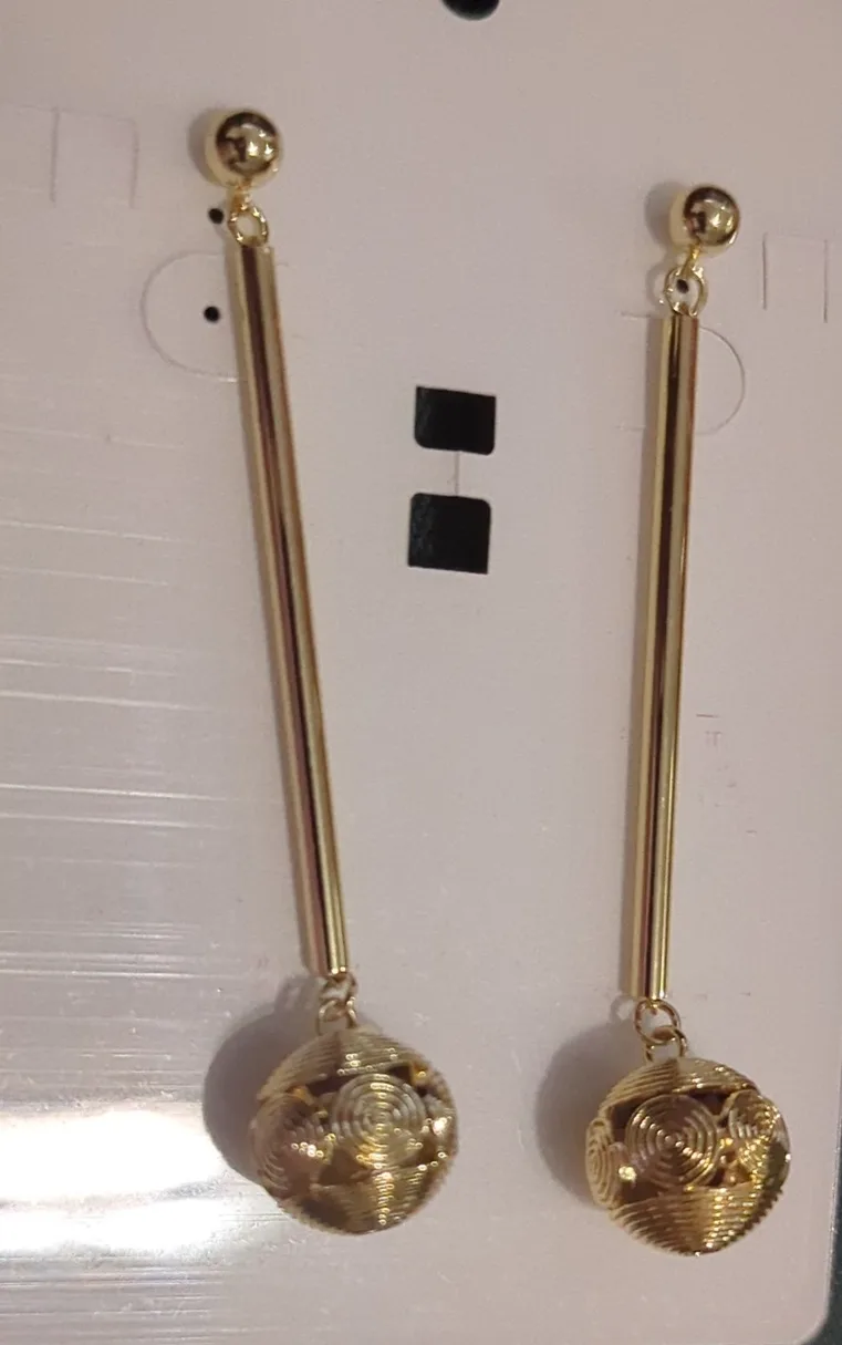 Gold Dangle Earrings thumbnail