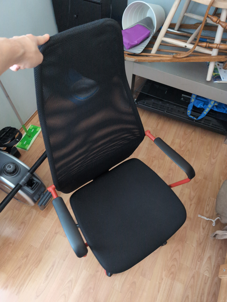 Ergonomic Mesh Office Chair with Red Accents - photo 3