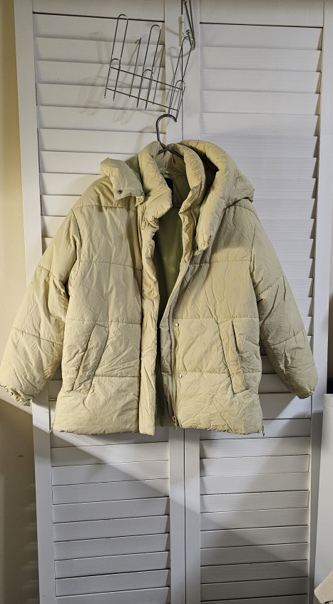 Zara Puffer Jacket - Size EUR S, US S, MEX 26