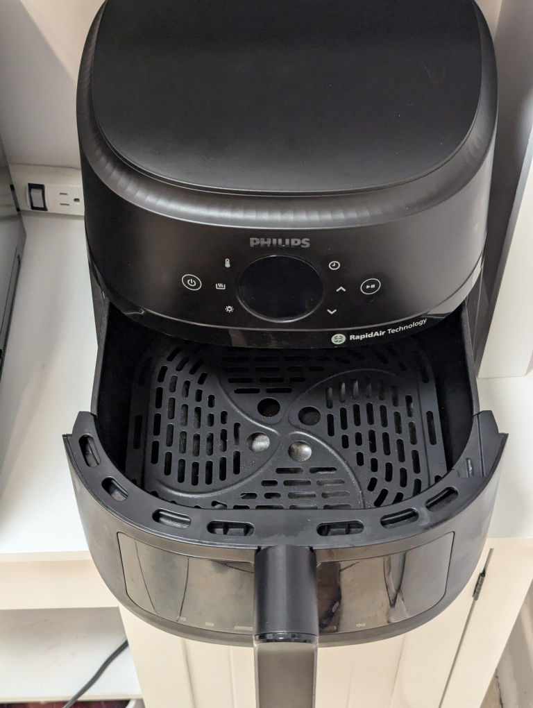 Philips Air Fryer 2000 Series 6.6 Quart - photo 3